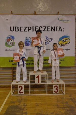 Mistrzostwa Pionek Oyama Karate w konkurencji kata. 6.05.2013