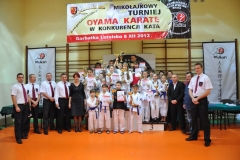 Mikolajkowy-Turniej-Oyama-Karate-w-konkurencji-kata-Garbatka--Letnisko-8122012-_737441