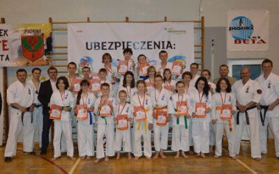 Mistrzostwa Pionek Oyama Karate w konkurencji kata. 6.05.2013